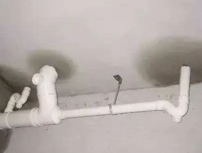 日土卫生间测漏水的几种情景